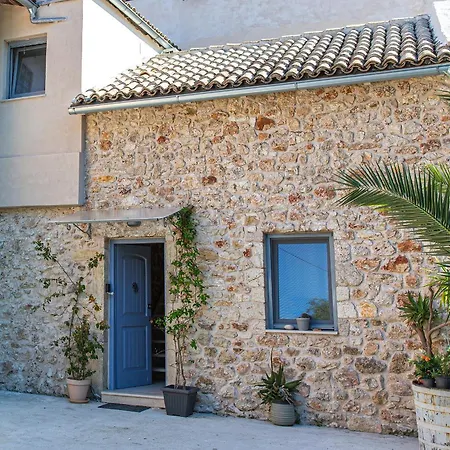 Luxurious Bungalow In Ipsos Beach Ýpsos Exterior photo