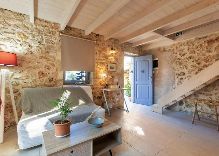 Luxurious Bungalow In Ipsos Beach