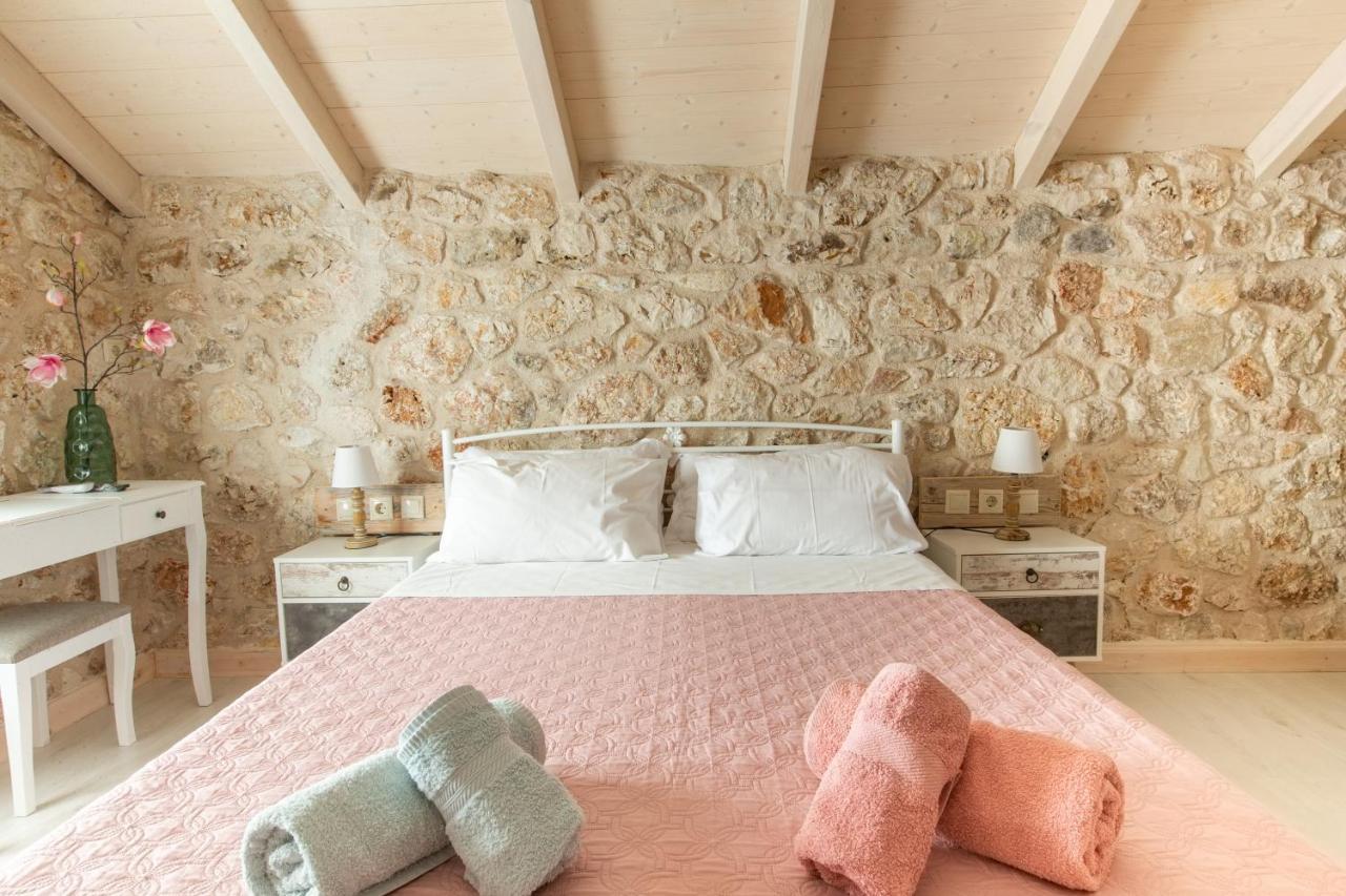 Villa Luxurious In Ypsos